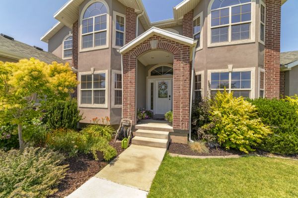 Transom Window Replacement in Pflugerville